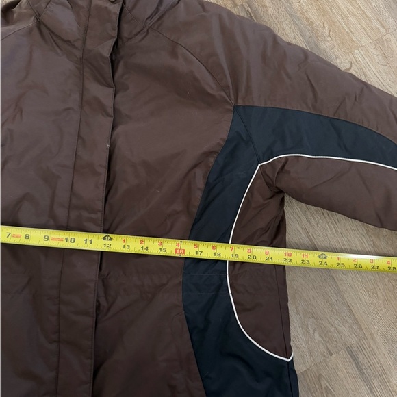 Columbia • Winter Coat - Picture 8 of 15